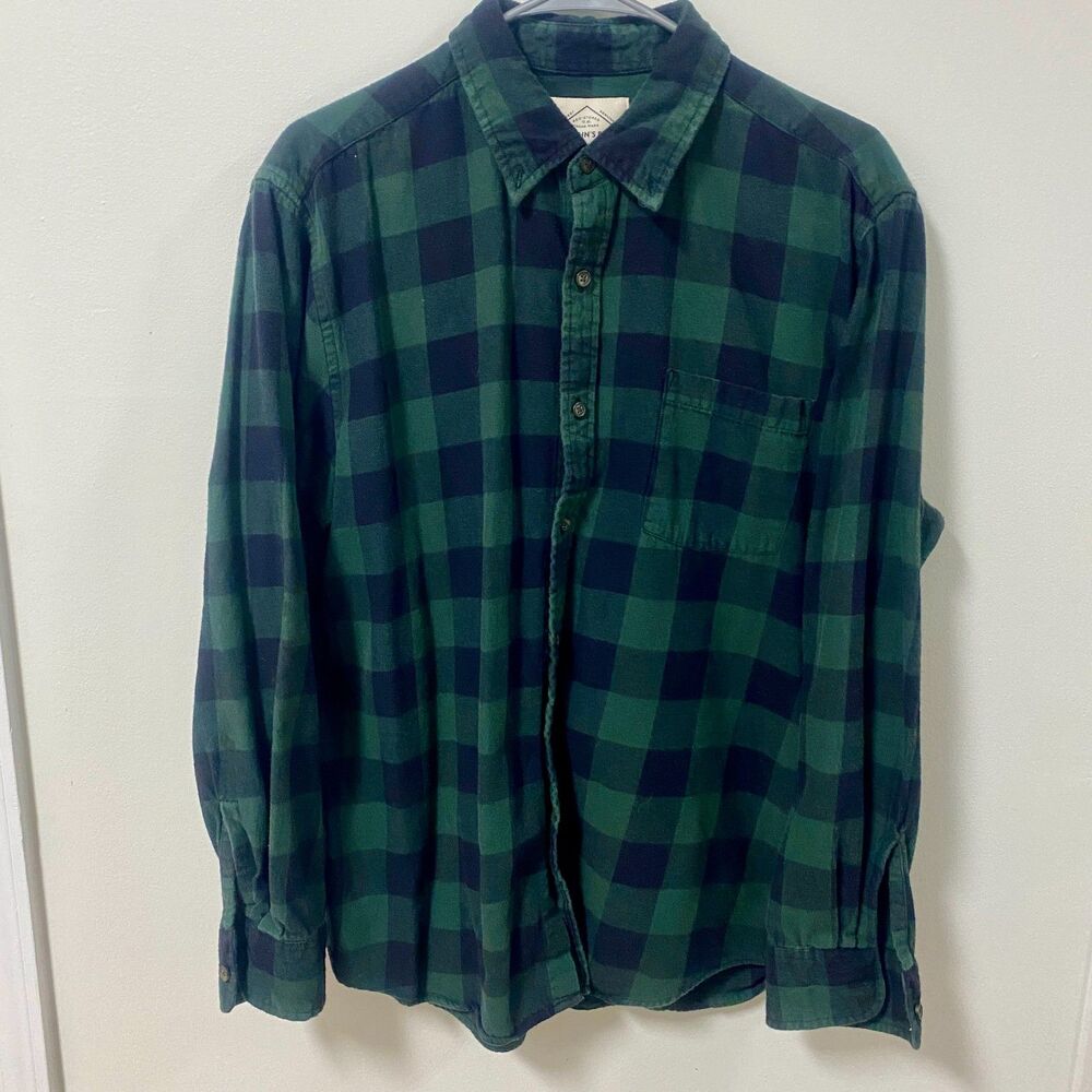 St. John's Bay Men's Plaid Flannel Shirt - Size L